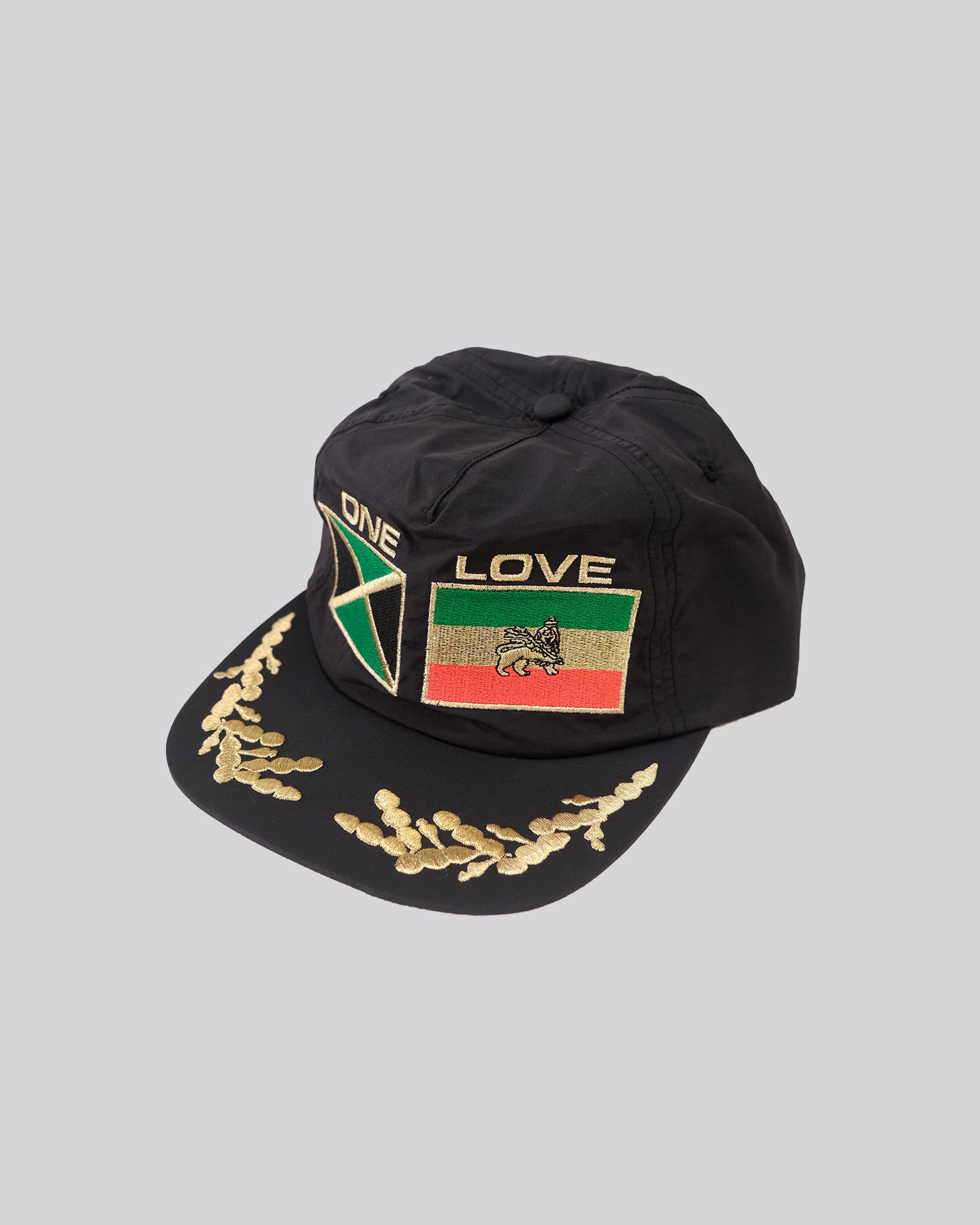 One Love Hat – aconstruct